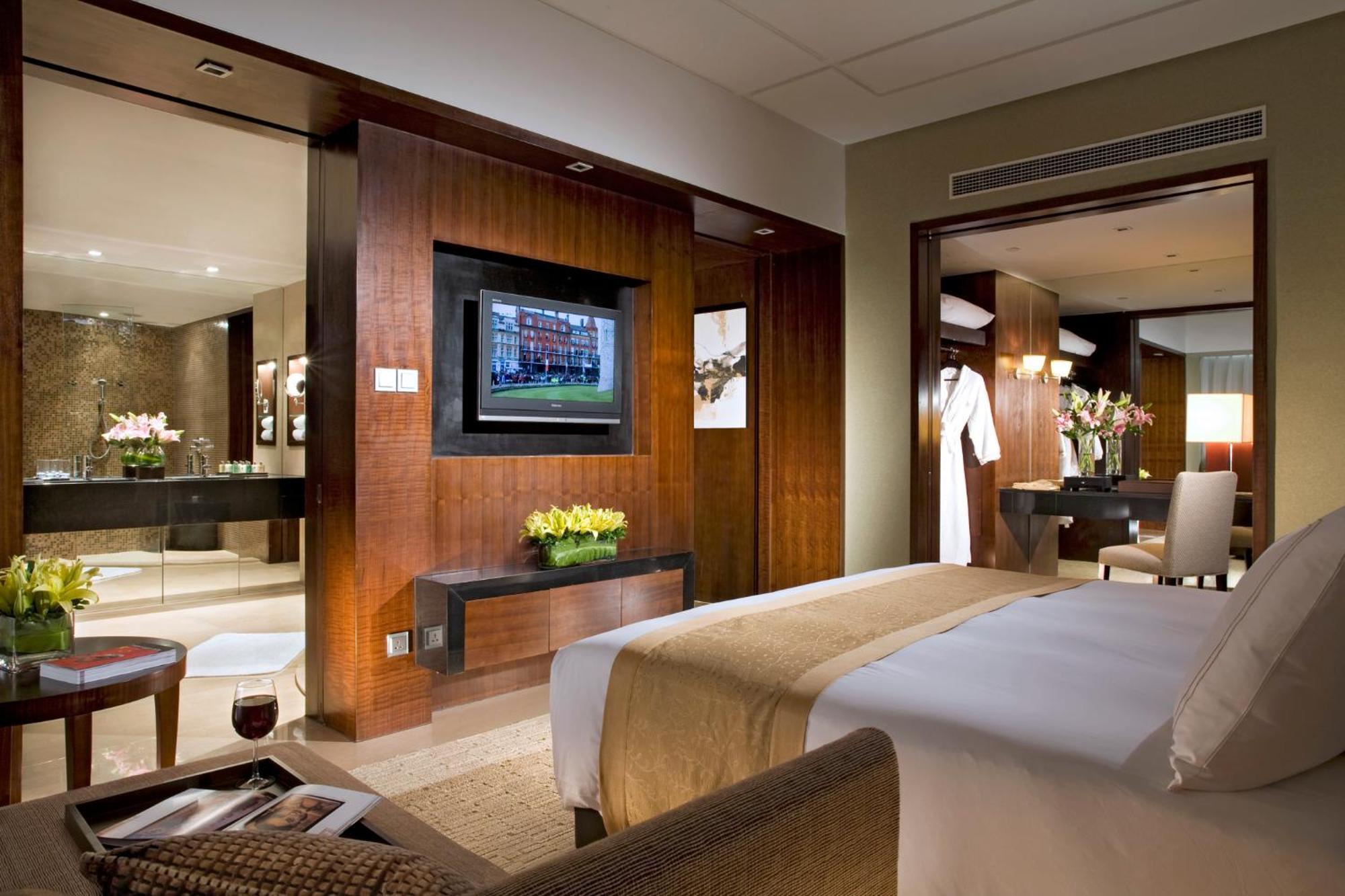 Grand Millennium Beijing Hotel Exterior photo